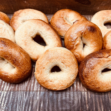 Sourdough Bagels (8)